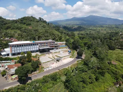 Laska Hotel & Resort Ciater Hotel di Palasari