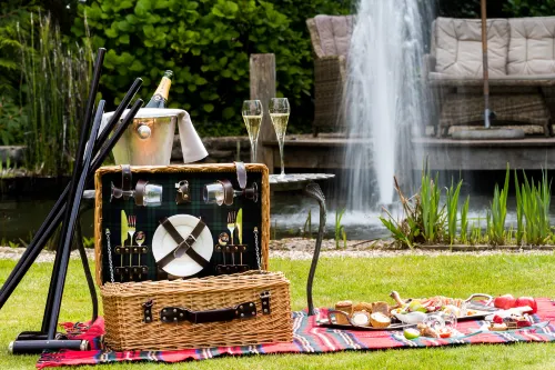 Summer Lodge Country House Hotel - 5-Star