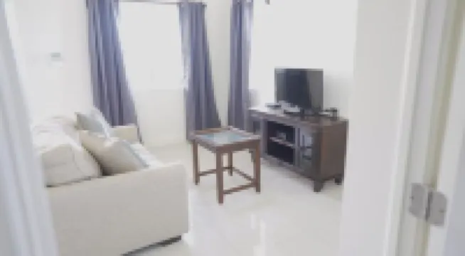 LUX Suites -  1-bedroom apartment in Halfmoon Bay