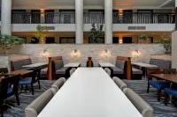 Embassy Suites by Hilton Syracuse - breakfast