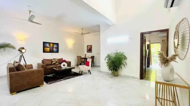 BluO 2BHK Panchsheel Enclave -Balcony, Parking