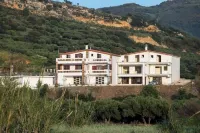 Ben's Homes Elegant Suite Hotels in Mithimna