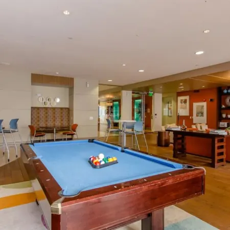 Houston Modern Apt Pool View NRG DISCOUNTED