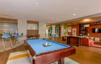 Houston Modern Apt Pool View NRG DISCOUNTED