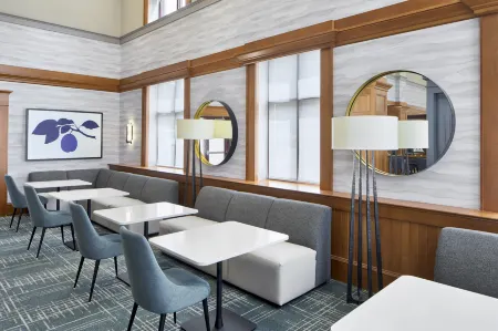 Hampton Inn & Suites Saratoga Springs Downtown