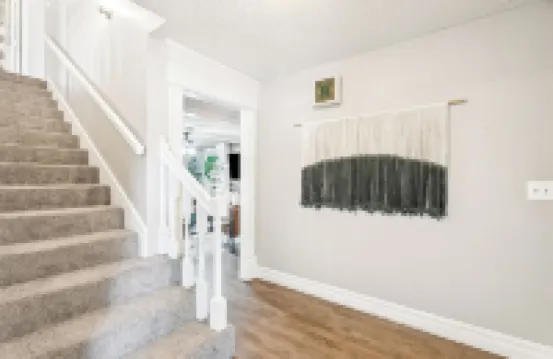 The Full House— Beds~Near Rose District~Shuffleboard~Poker Room~Game Room