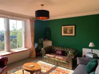 Squirrel Away Apartment Crieff