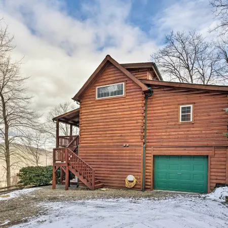 Waynesville Escape - Mtn Cabin above the Clouds!
