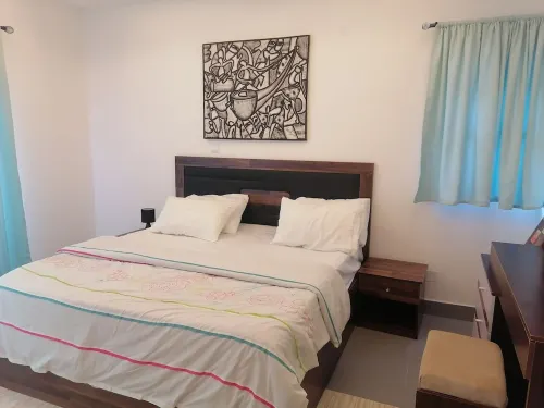 Serene 2-Bedroom apartment on Golf Course with Lake Views & Luxury Amenities