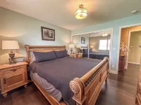 Spacious/Clean 4 Bedroom 2 Bathroom Home away from Home. Ξενοδοχεία στην πόλη Mandan
