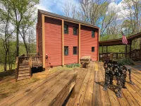 Foxwood at Stoney Creek • Wintergreen + Wine Trail Base • Mtn Views Hotels in Rockfish