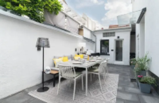 House 756 Mainz - Design-Ferienhaus, 4 Schlafzimmer, 3 Bäder, Sauna & Kamin