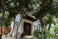 GRAND VILLAS ~ Private Chef, 2 Pools & Concierge