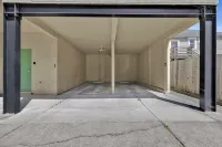 New2BR! Comfy Apt, Walk to UC Berkeley & Downtown with workspace, wifi & parking