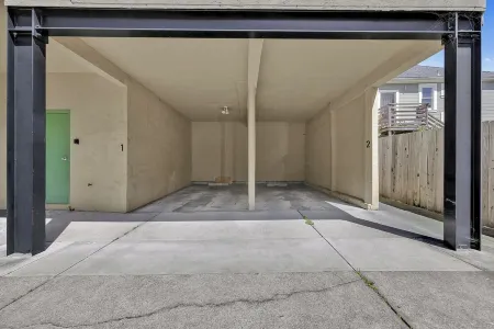 New2BR! Comfy Apt, Walk to UC Berkeley & Downtown with workspace, wifi & parking