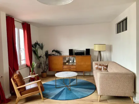 Bel Appartement au Calme à Issy, à 10 min du Parc des Expositions Отели рядом с достопримечательностью «Tour eiffel bis»