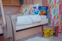 2-bedroom apartment in charming Kilamba with WiFi, AC. Relax and enjoy Hotels in 