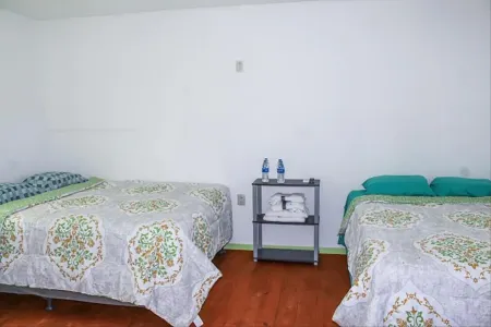 Enjoy vibrant sunsets, gorgeous ocean views and a warm tropical breeze in Roatan Отели в г. Хосе Сантос Гуардиола