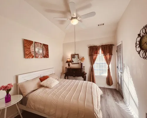 4 BR home quiet and peaceful Hotels in Chamblee