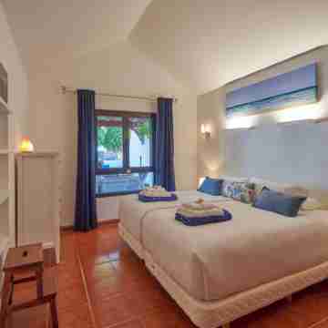 Casa Petra Peaceful & Private,sea Views,pool & BBQ Rooms