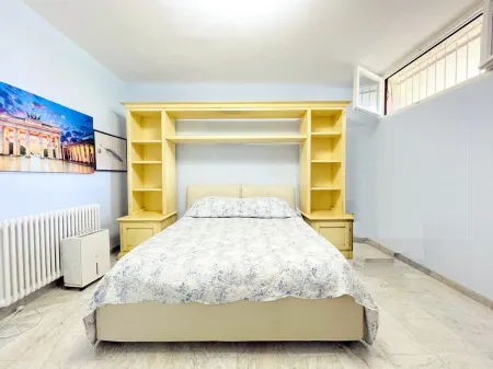 Apartment with garden a stone's throw from the sea Отели в г. Камайоре