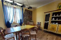 A 8 km dal mare di Castiglioncello. Perfetta combinazione tra natura e vacanza