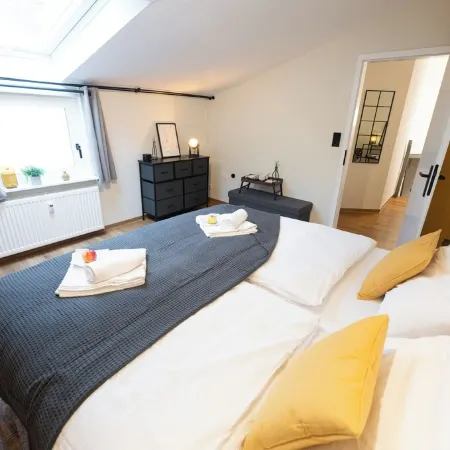 Old building oasis Fulda - quiet, central, terrace, train station 400m -