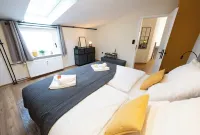 Old building oasis Fulda - quiet, central, terrace, train station 400m -