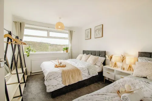 Charm White Oak House Ideal for long stays! 7ppl