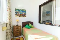 Apogee Black Apartment, Olhao, Algarve Hotels in Quelfes