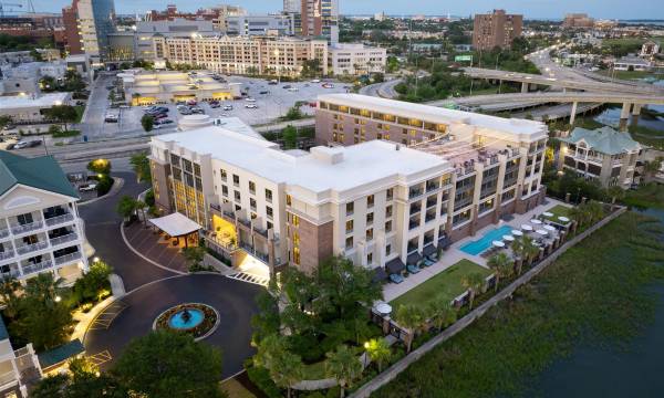 HIlton Garden Inn Charleston Waterfront/Downtown