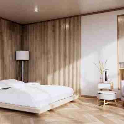 Luxurious five-bedroom modern retreat Rooms