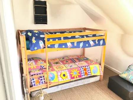 50 metres from the casino beach townhouse sleeps 8