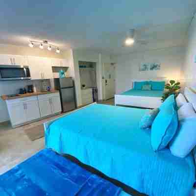 NEW Amazing Ocean Front Up to 6 Guests in Daytona - Up 6 Guests! Rooms