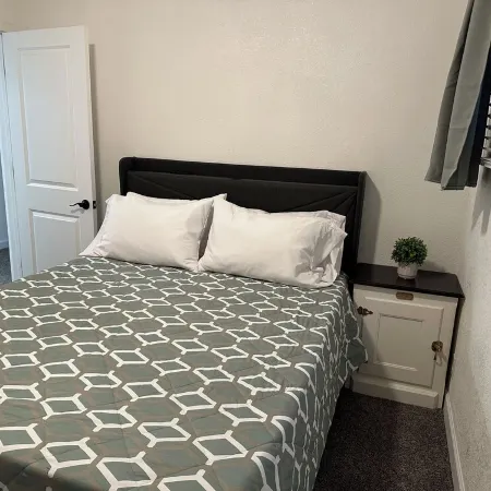 Charming 3-bedroom house with WiFi, AC in fabulous Prescott