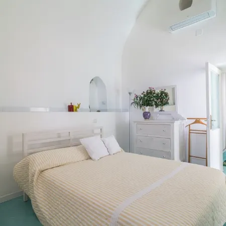 Casa Novella, cozy sea view home close to Amalfi