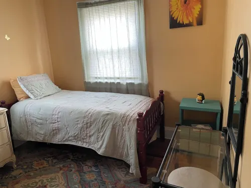 House in the Hood 3-bedroom SE Cleveland with WiFi