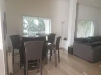 Etage de Villa Calme à 5 mn de la Zone Touristique Hotels in Gammarth