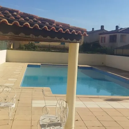 Maison Mitoyenne Duplex de 35m2, 7 Minutes de la Plage par des Passages Piétons
