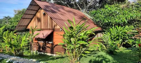 Excellent accommodation in wooden cabins equipped with with all services Отели в г. Арчидона