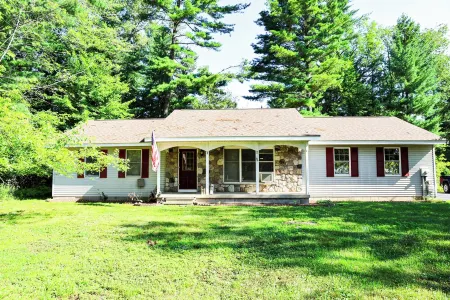 The Fairway Villa on the Green and ONLY 4 MINUTES TO TOWN!!