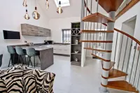 Contemporary eco home with a twist!