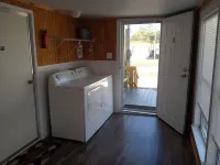 Country setting on Florida's Nature Coast.  Park your boat and RV here too. Hotels in Homosassa Springs