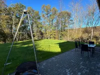 Vacation home Haselnuss in the middle of the Eifel for 6 persons + 2 dogs incl. garden 슈라이덴 호텔