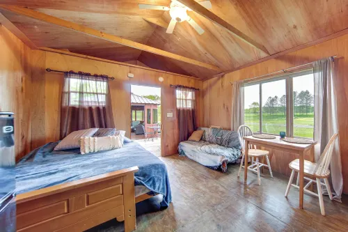 Dog-friendly Cabin Near Pymatuning Lake! - Apartments