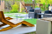 Charming 2-bedroom villa with WiFi, AC in tranquil Marloth Park