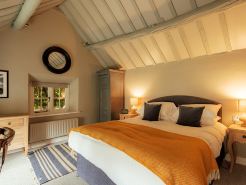 New Inn at Coln