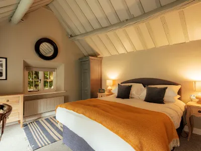 New Inn at Coln Hotels near Arlington Row