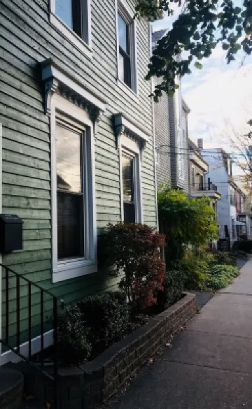 I have been trying to remove this listing, sorry it is not available.