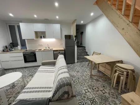 House F3-6 beds-7 persons- Ô meublé de Pithiviers